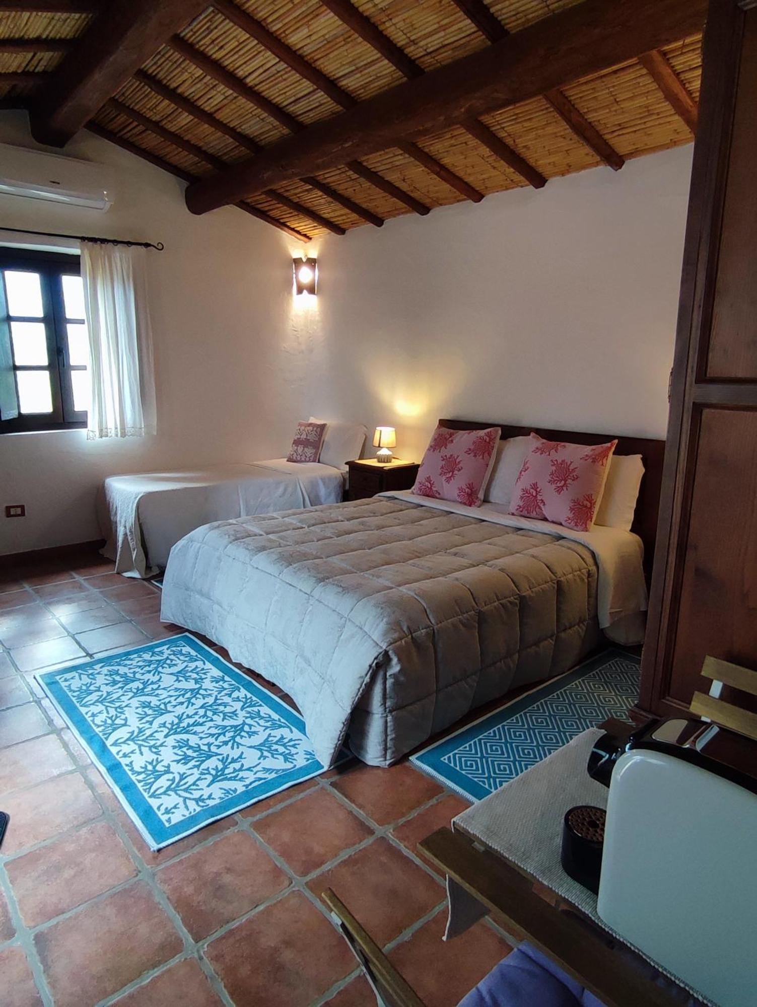 Stazzu Barecca B&B Cugnana Verde Eksteriør billede